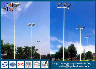 Reflector tubular de acero al aire libre poste de la resistencia a las inclemencias del tiempo para la iluminación del estacionamiento